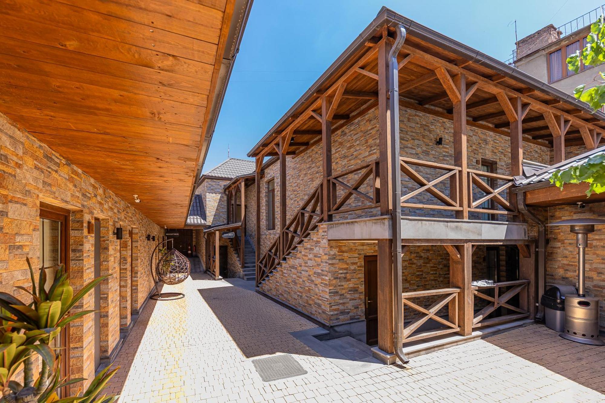 Boutique Living Hotel Jerevan Eksteriør billede